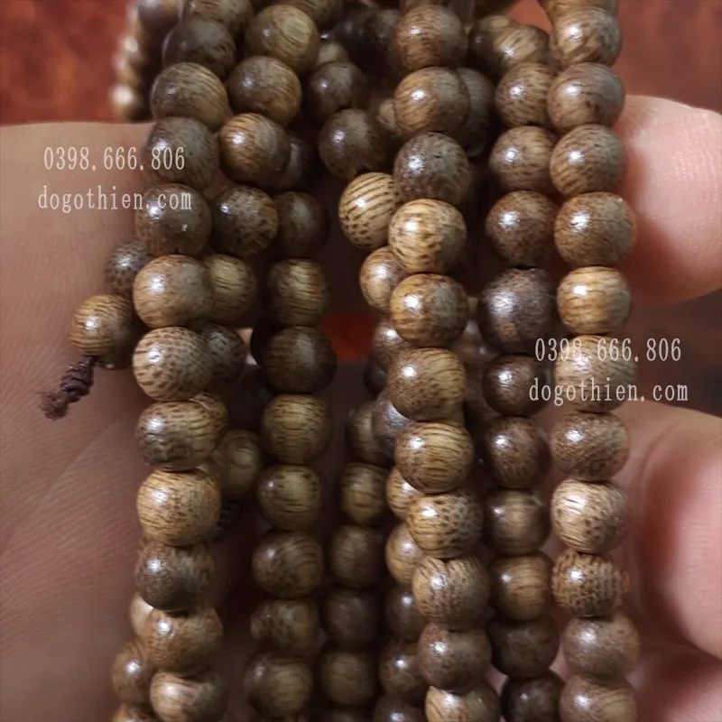 Vòng tay trầm hương